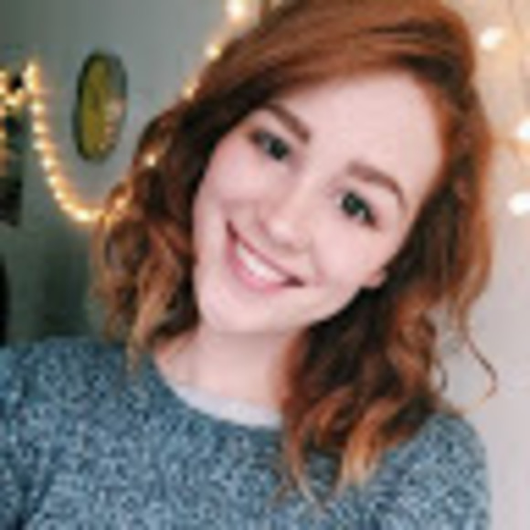 Meet your Posher, Beth - Picture 1 of 1